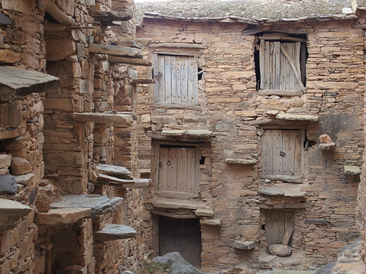 Granary inoumar doors