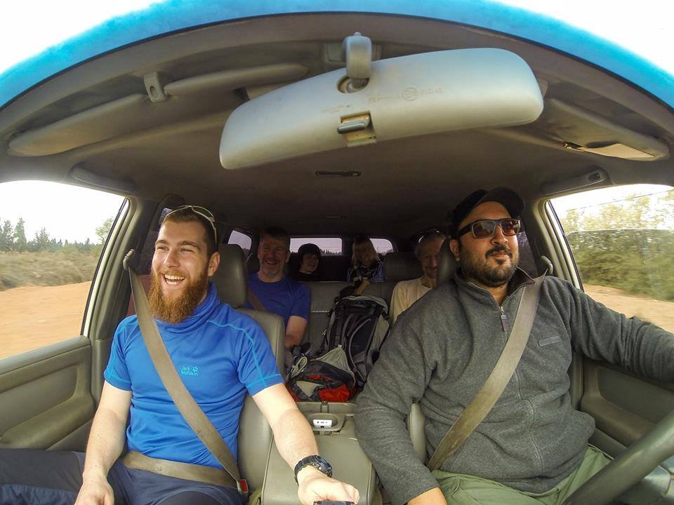 Guests and their guide in the 4x4 on the piste out of Agadir